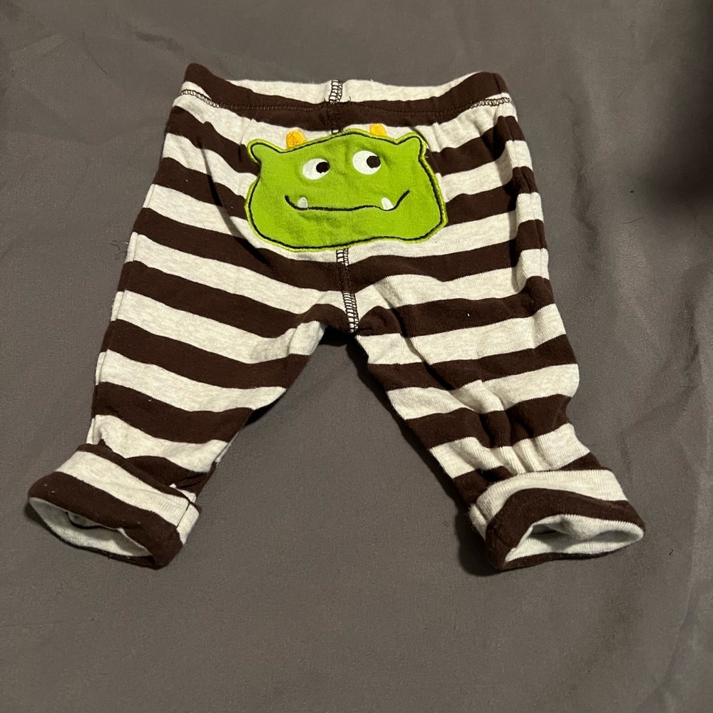 Makes you wanna hug them, monster-butt pants